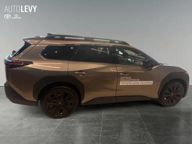 Toyota bZ4X view 7