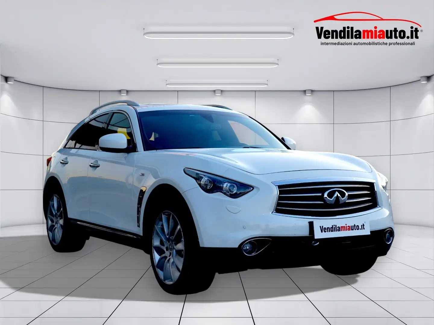 Infiniti QX70 3.0 diesel V6 AT S Premium (Presso la sede di Pad Weiß - 1
