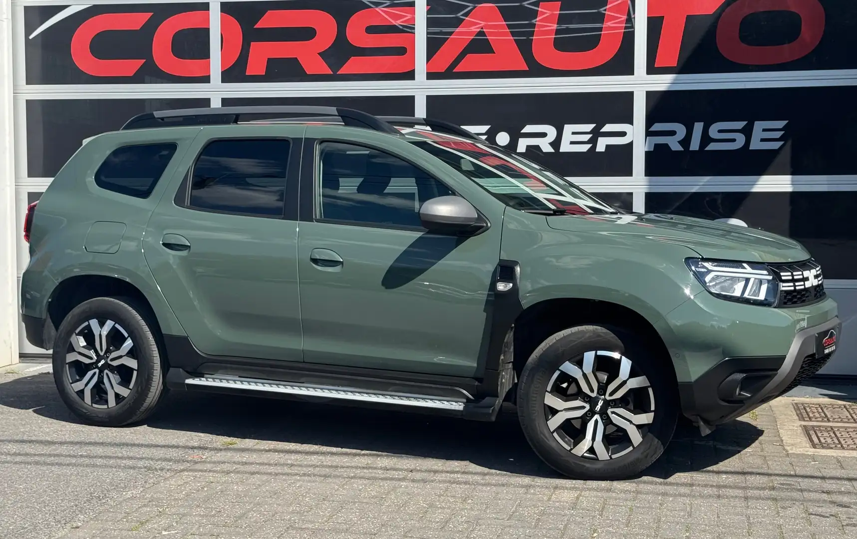 Dacia Duster 1.3 TCe Prestige AUTOM NAVI CLIM CRUISE CAM TEL Groen - 2