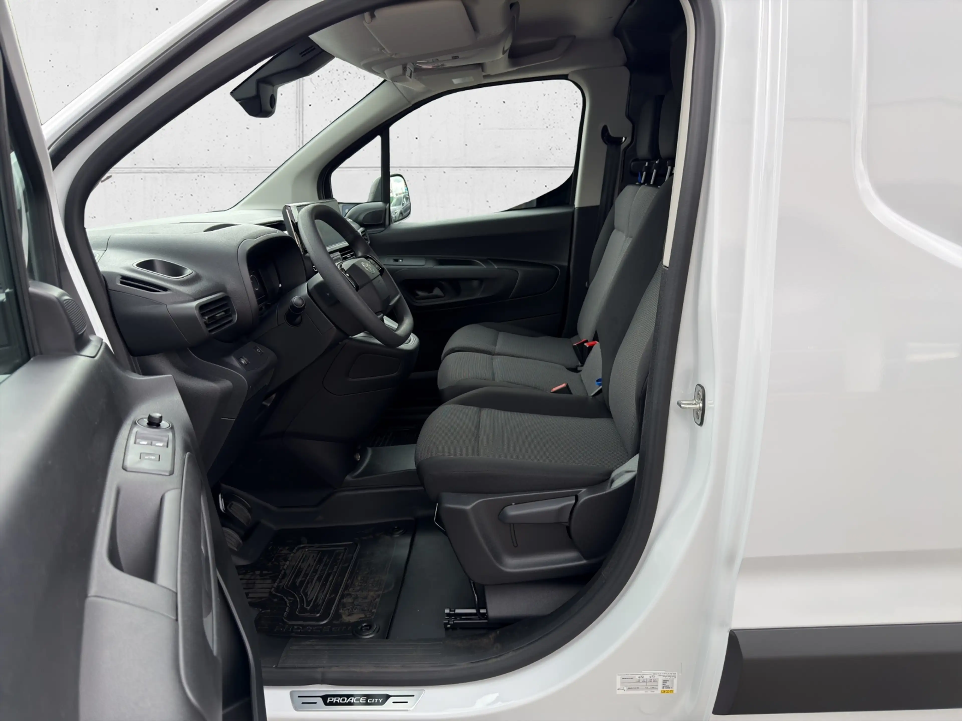Toyota Proace City Meister 1,5 D-4D 102 L2 4-türig — photo 6