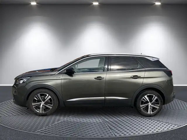 Peugeot 3008 view 2