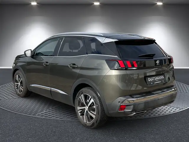 Peugeot 3008 view 3