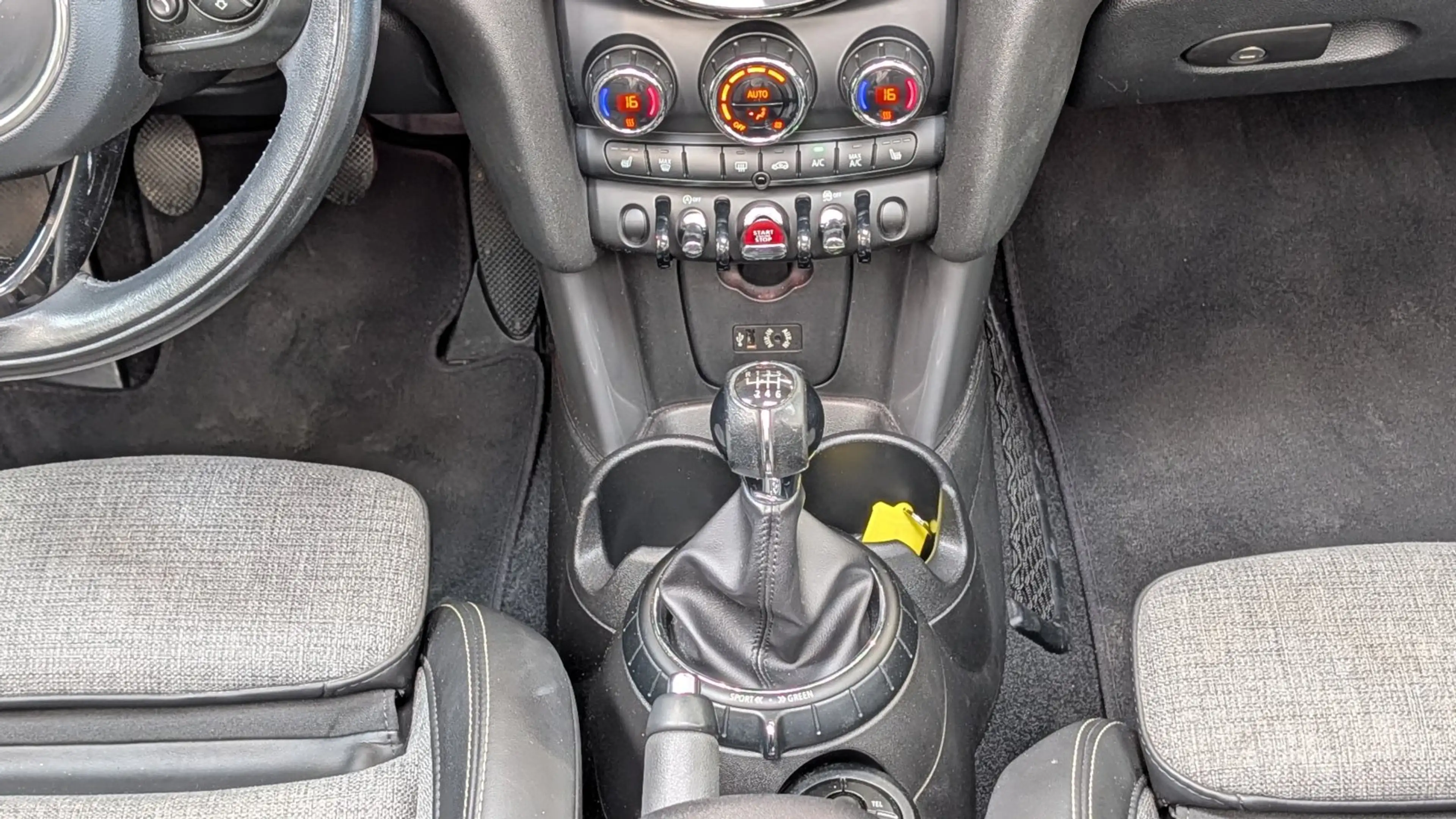 MINI One Cabrio F57 *Ambiente*Navi*Sitzheizung*LED* — photo 15