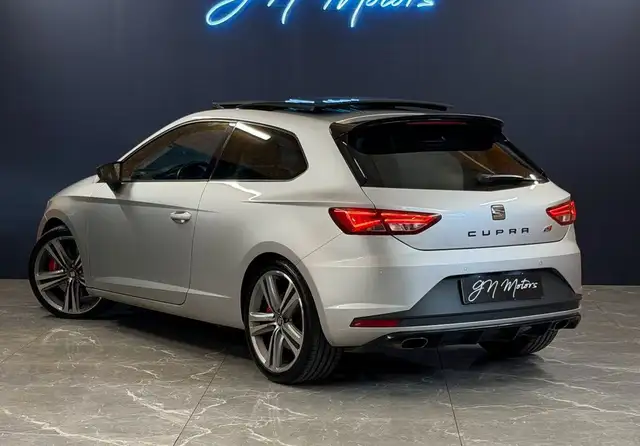 SEAT Leon view 3