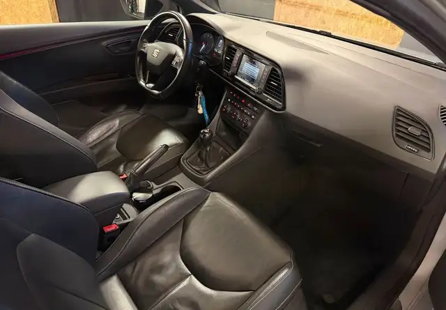 SEAT Leon view 8