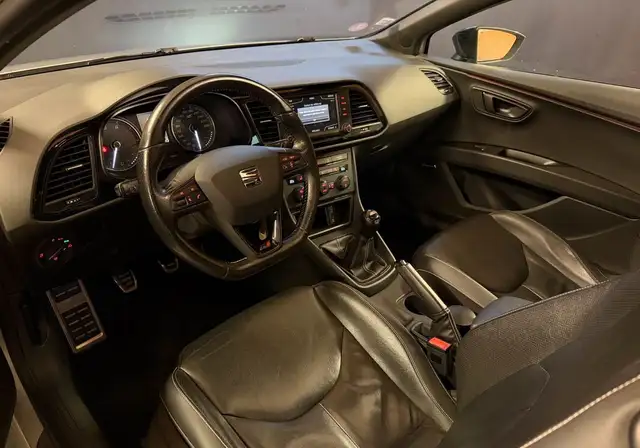 SEAT Leon view 5
