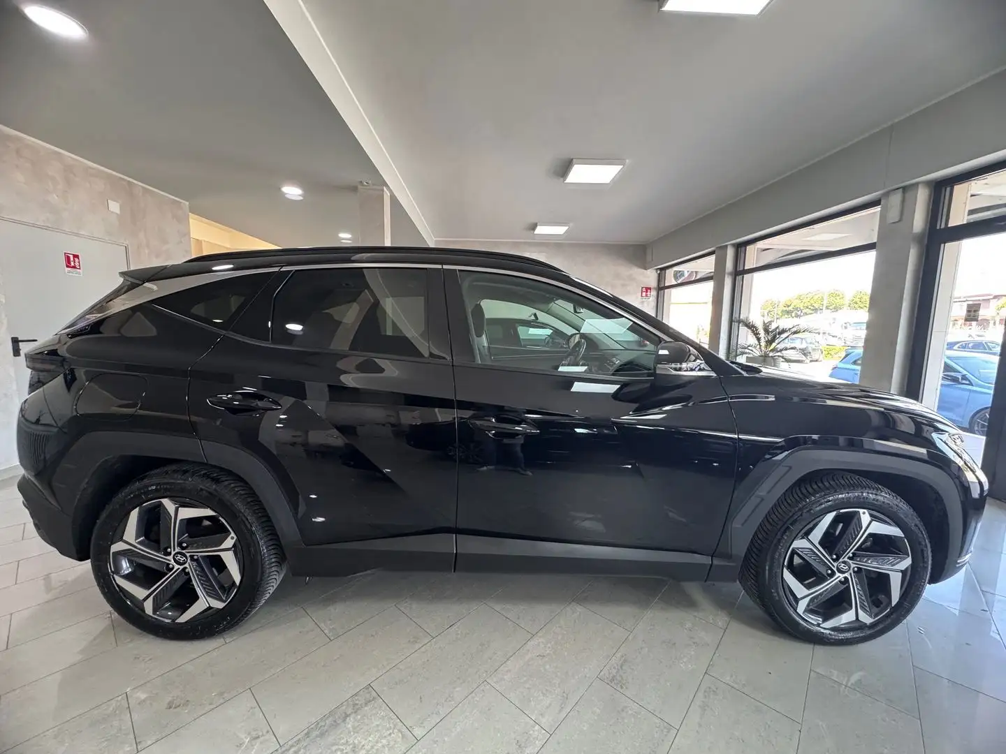 Hyundai TUCSON X Line 1.6 T-GDI PHEV Noir - 2