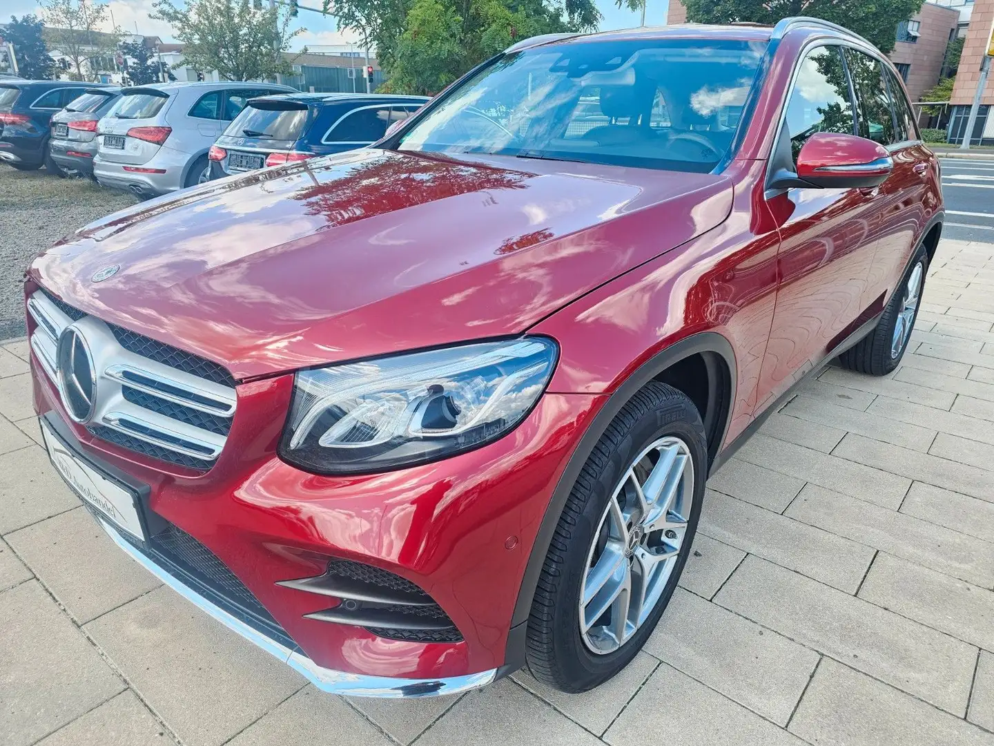 Mercedes-Benz GLC 250 GLC  4Matic AMG-Line Roşu - 1