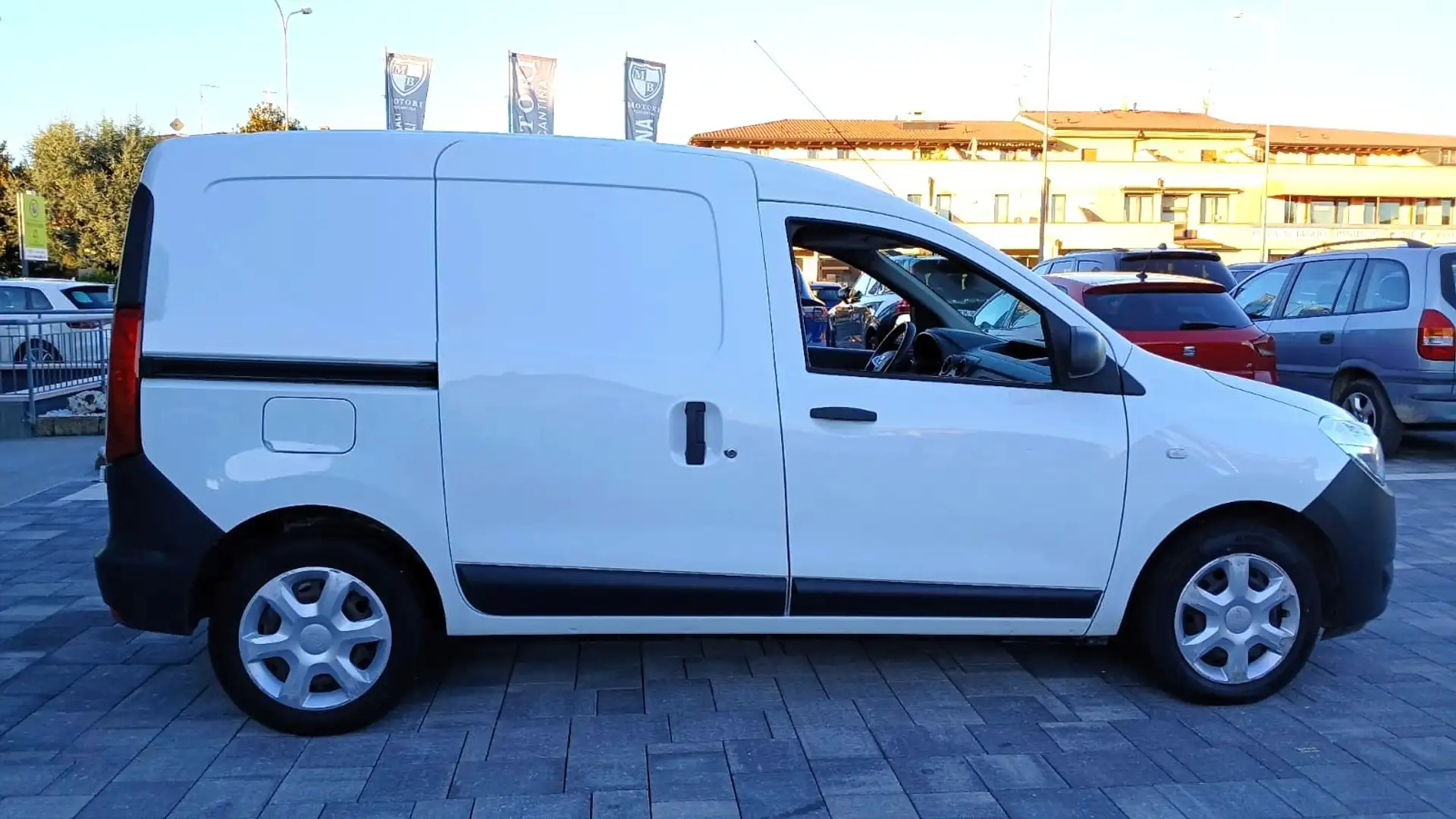 Dacia Dokker Dokker 2017 1.5 dci Laureate Prezzo più Iva Blanco - 2