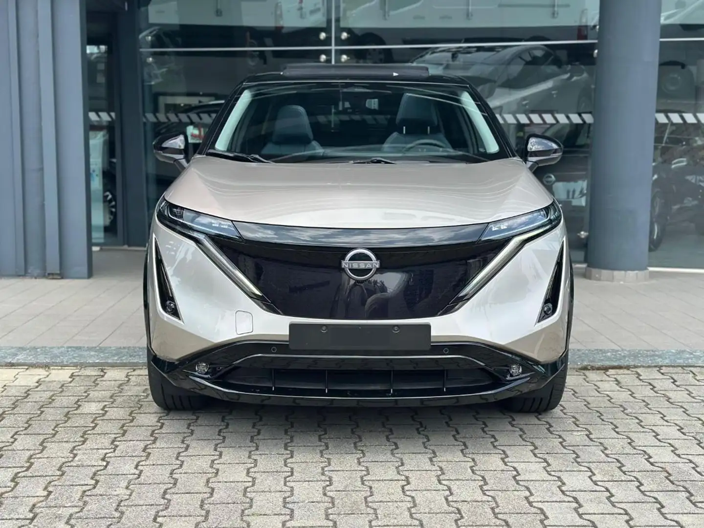 Nissan Ariya 87 kWh 4WD Evolve+ 306CV KM0 IVA ESPOSTA Argintiu - 2