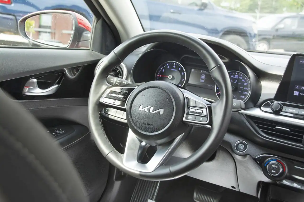 Kia Forte снимка Kia Forte