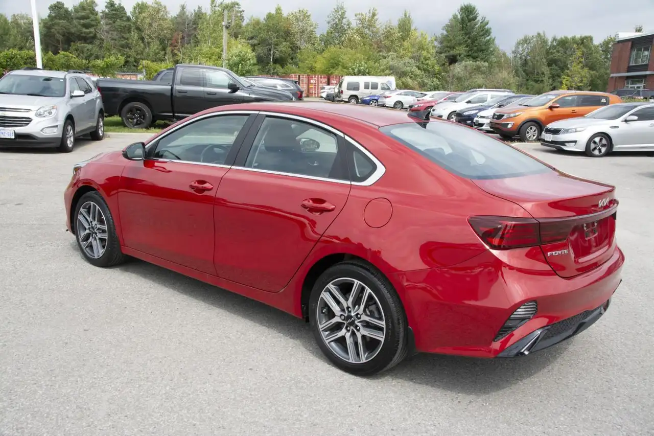 Kia Forte снимка Kia Forte