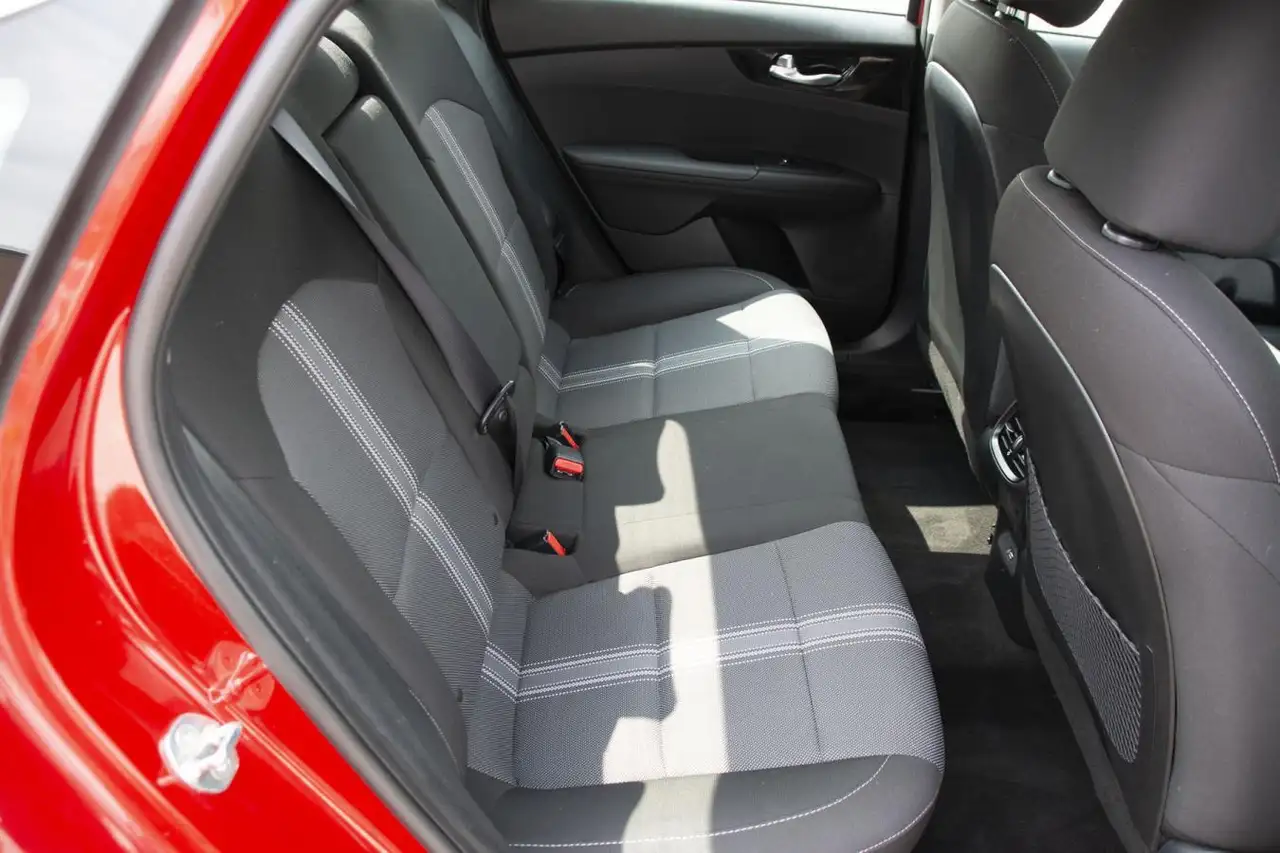 Kia Forte снимка Kia Forte