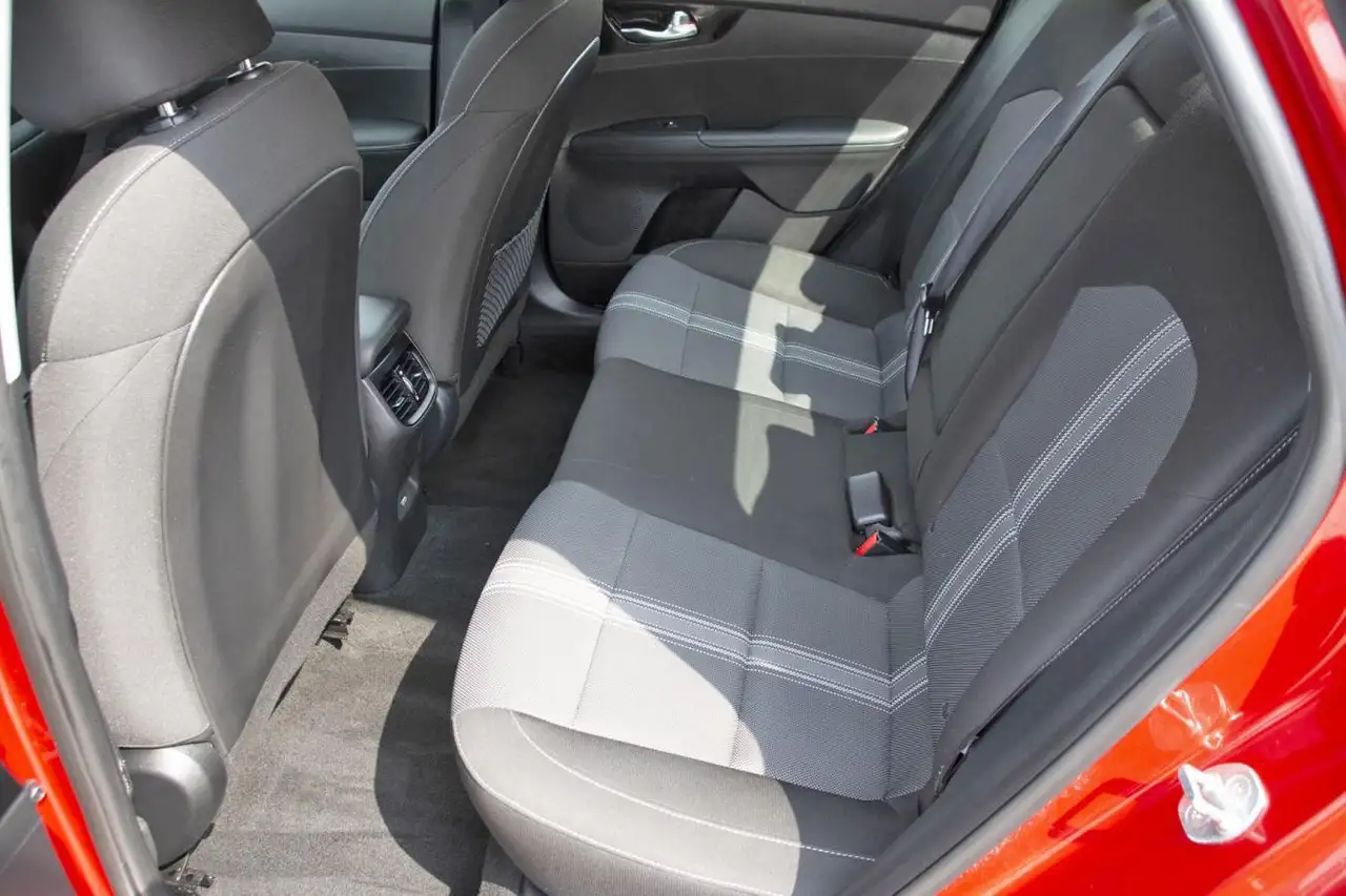 Kia Forte снимка Kia Forte