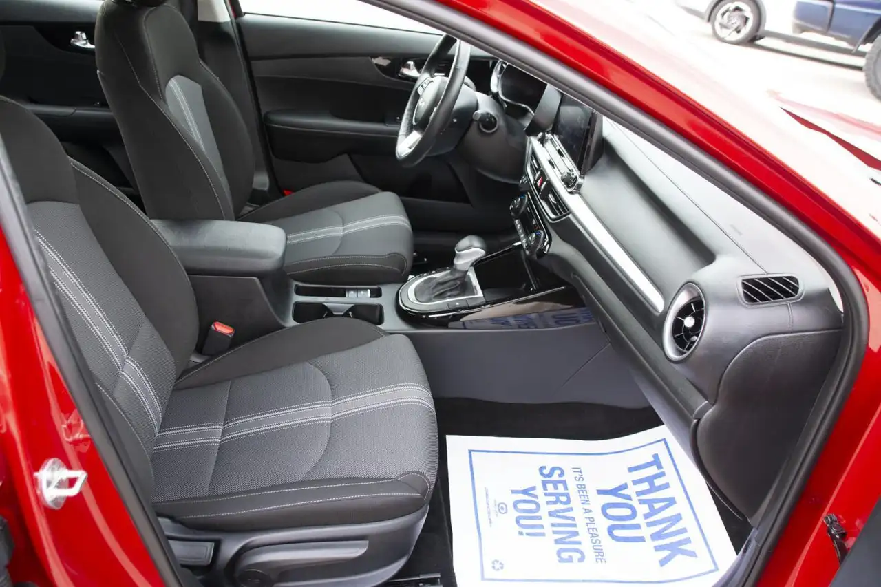 Kia Forte снимка Kia Forte
