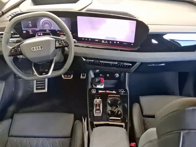 Audi Q6 E-Tron view 5