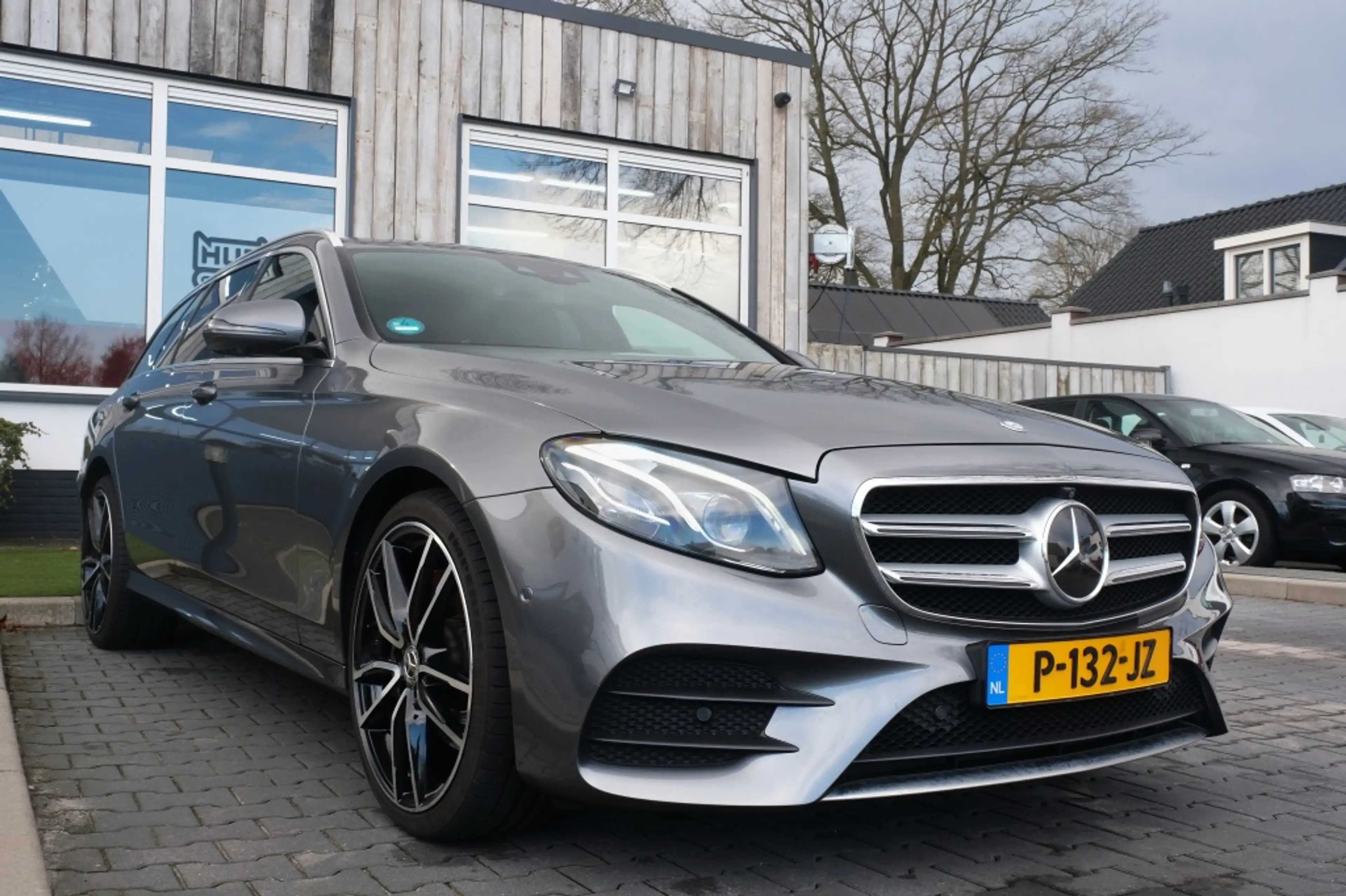 Mercedes-Benz E 250 Estate AMG-Line Burmester, Trekhaak, HUD, Zeer net — photo 6