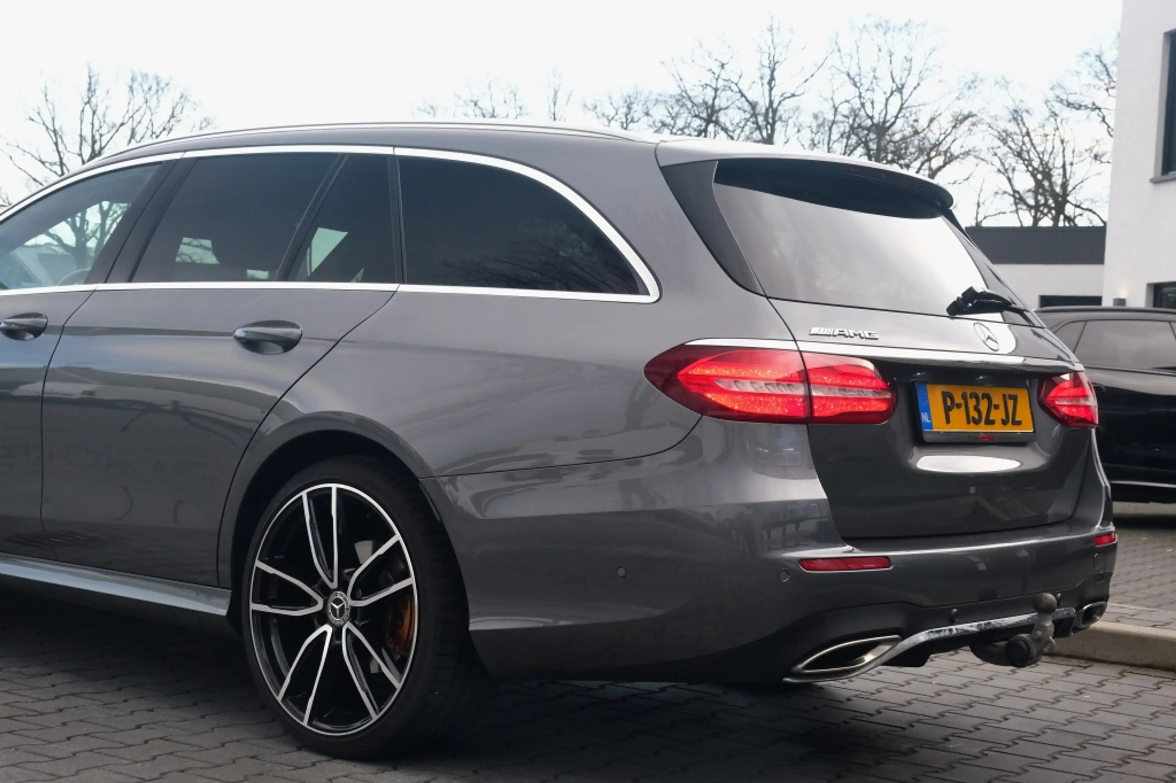 Mercedes-Benz E 250 Estate AMG-Line Burmester, Trekhaak, HUD, Zeer net — photo 9