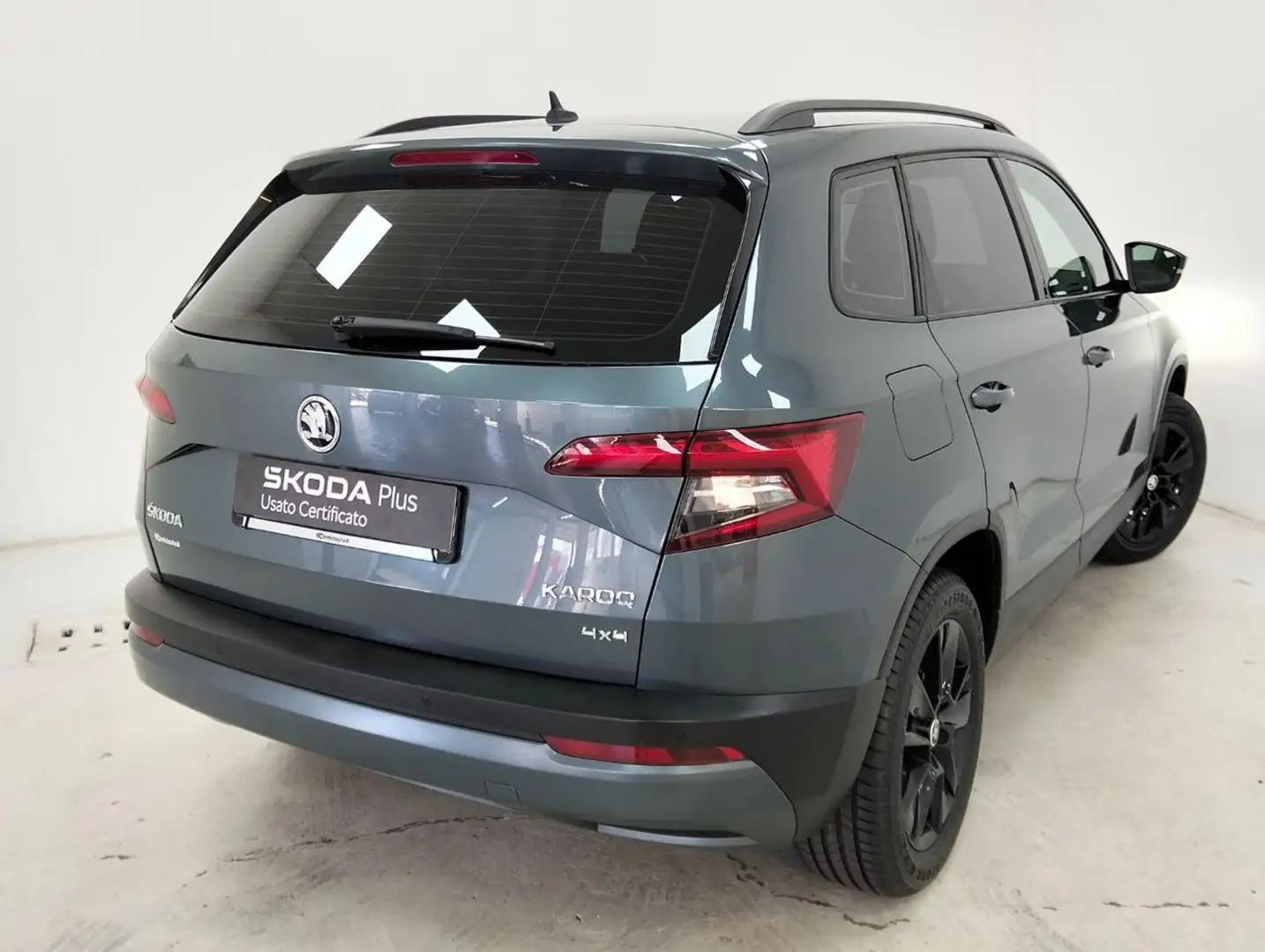 Skoda Karoq 2.0 TDI SCR 4x4 DSG Executive Grigio - 2