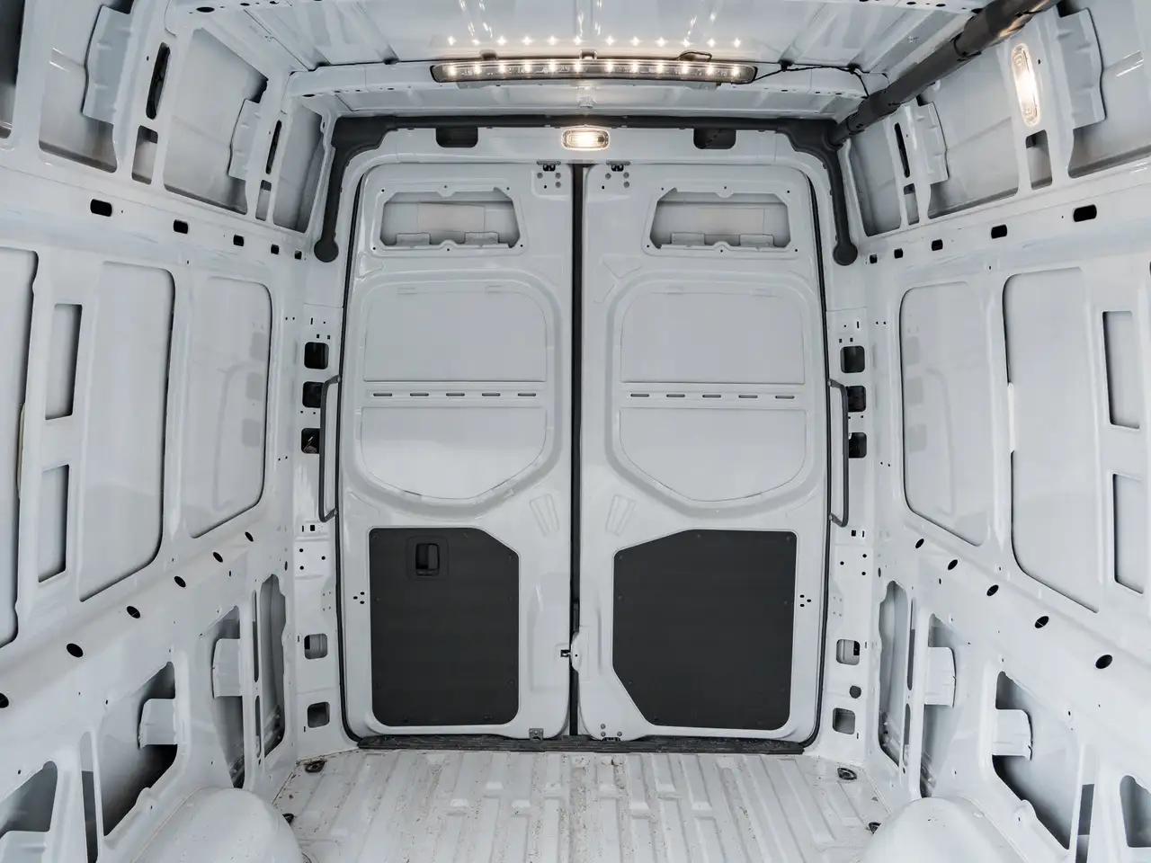 Mercedes-Benz Sprinter снимка Mercedes-Benz Sprinter