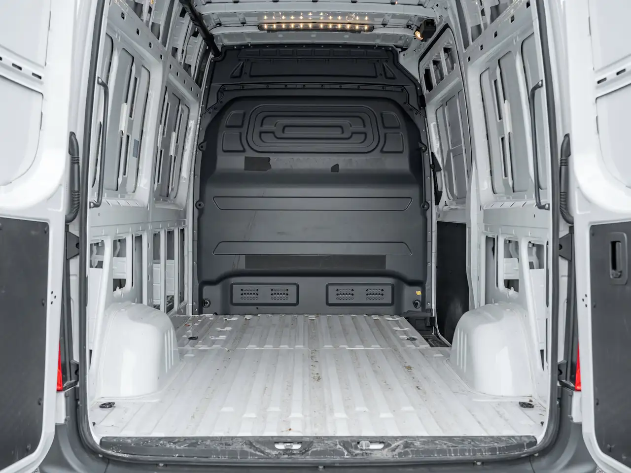Mercedes-Benz Sprinter снимка Mercedes-Benz Sprinter