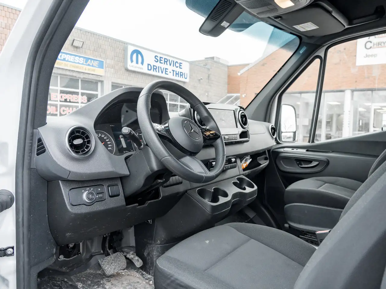 Mercedes-Benz Sprinter снимка Mercedes-Benz Sprinter