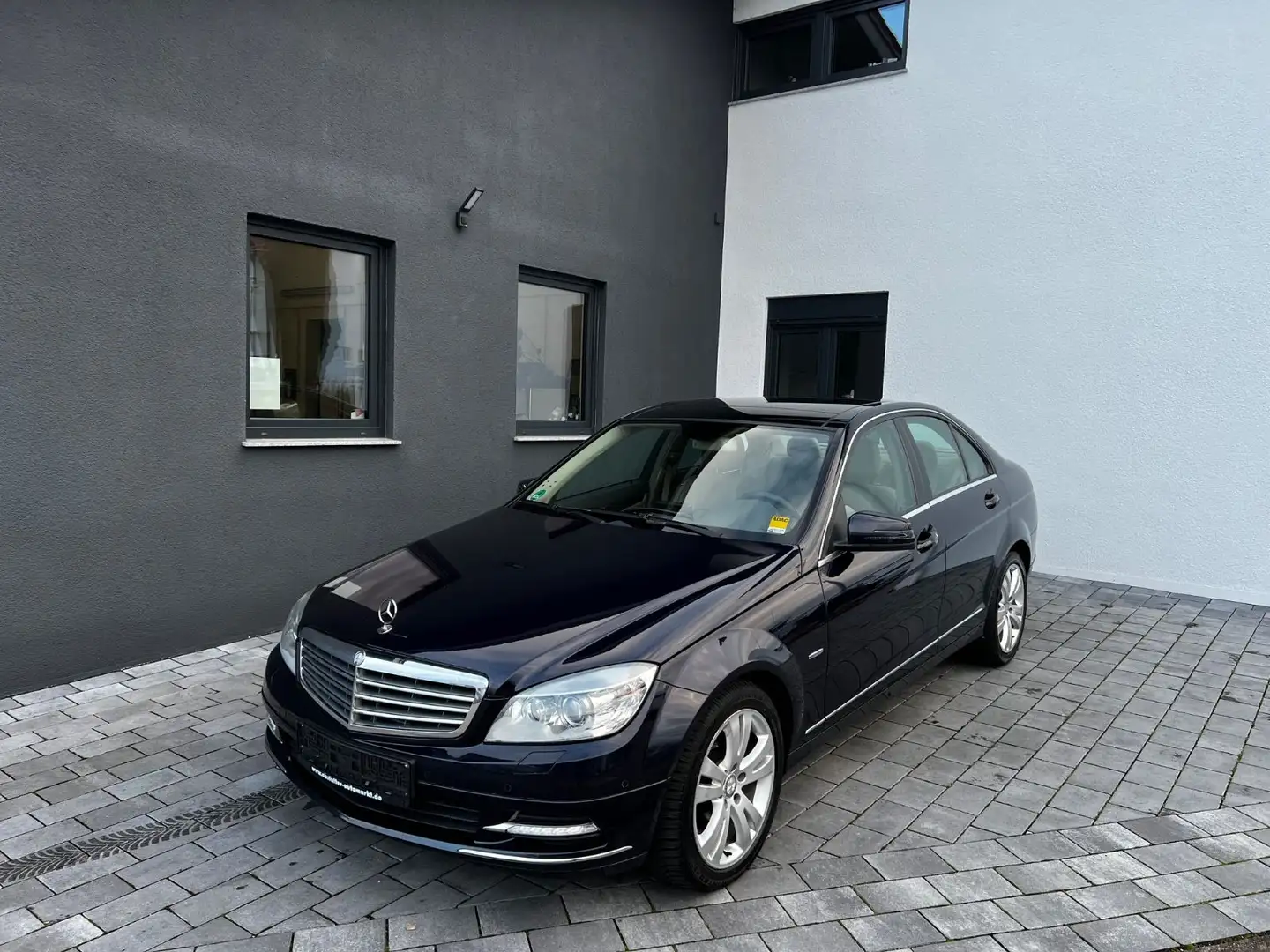 Mercedes-Benz C 350 CDI Lim BlueEfficiency 4Matic Automatik Bleu - 1