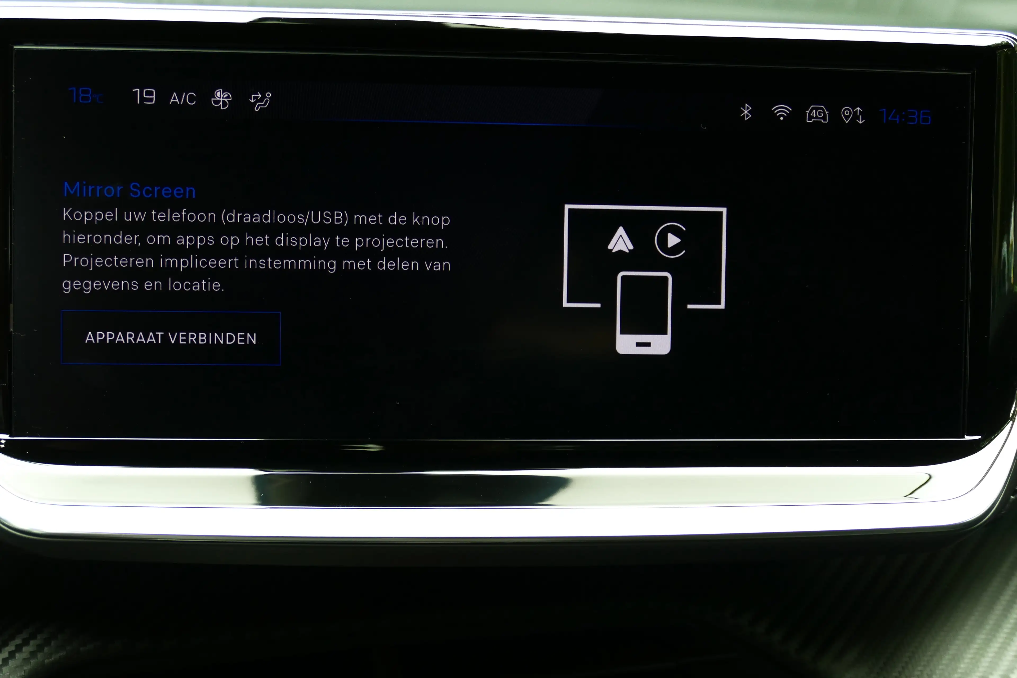 Peugeot e-2008 136PK 50KWH GT / CAMERA V+A / KEYLESS / FULL-LED / — photo 29