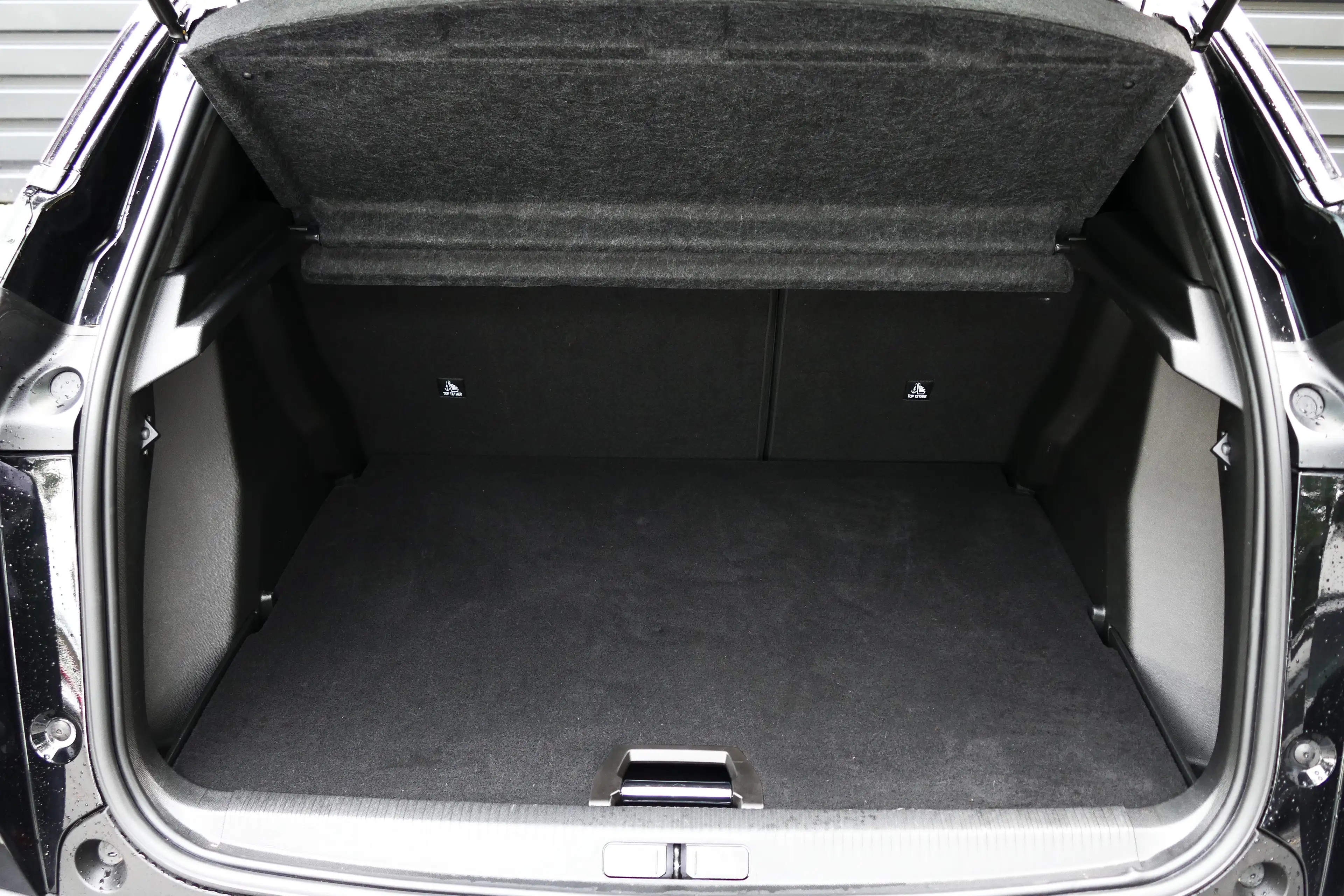 Peugeot e-2008 136PK 50KWH GT / CAMERA V+A / KEYLESS / FULL-LED / — photo 15