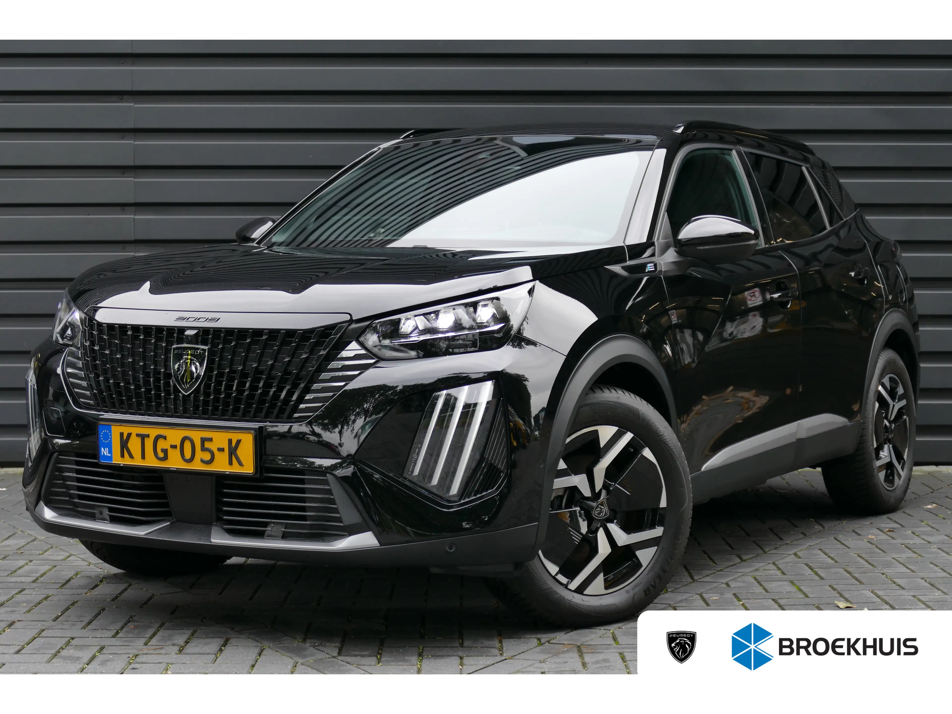 Peugeot e-2008 136PK 50KWH GT / CAMERA V+A / KEYLESS / FULL-LED /