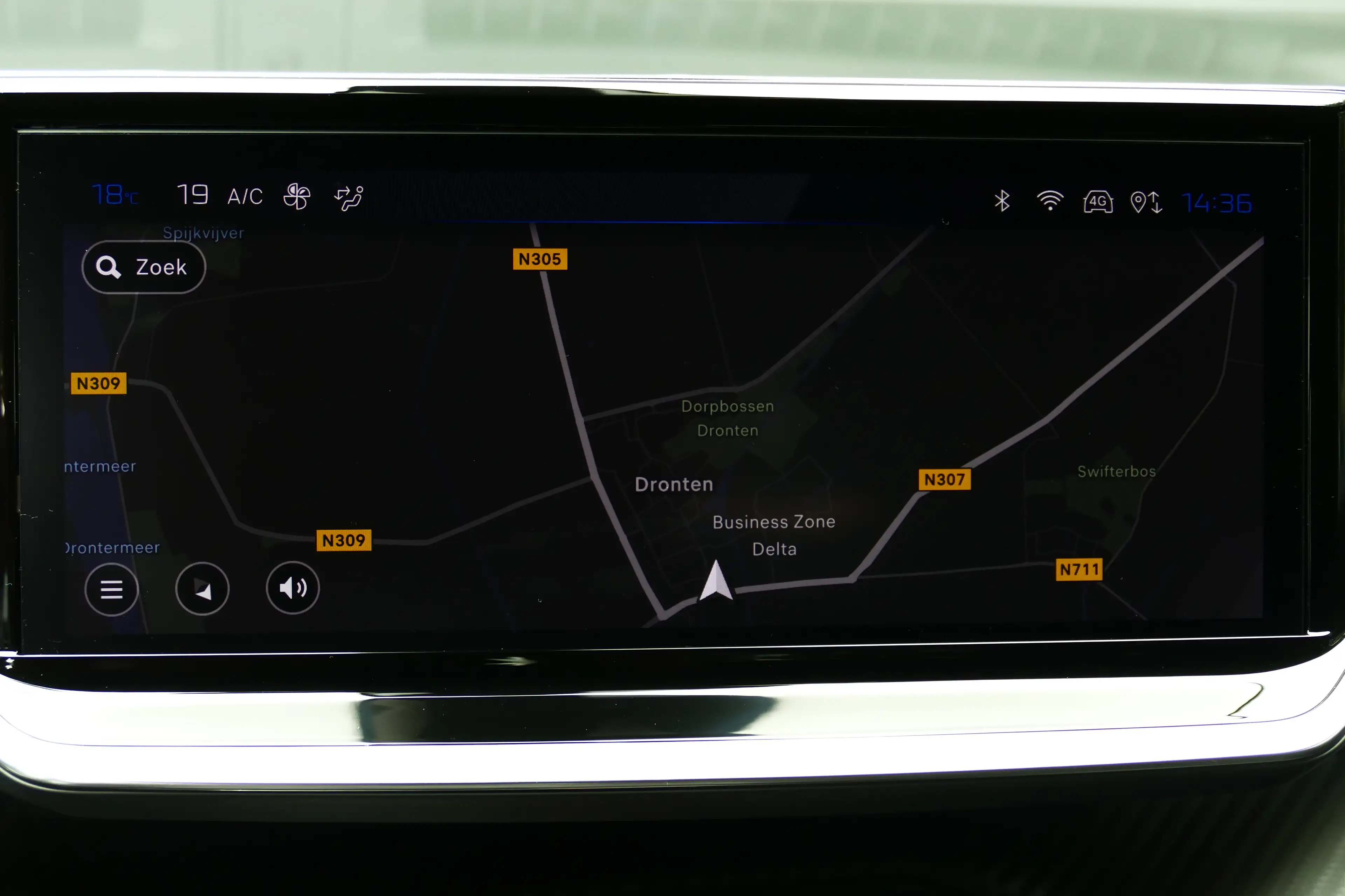 Peugeot e-2008 136PK 50KWH GT / CAMERA V+A / KEYLESS / FULL-LED / — photo 24