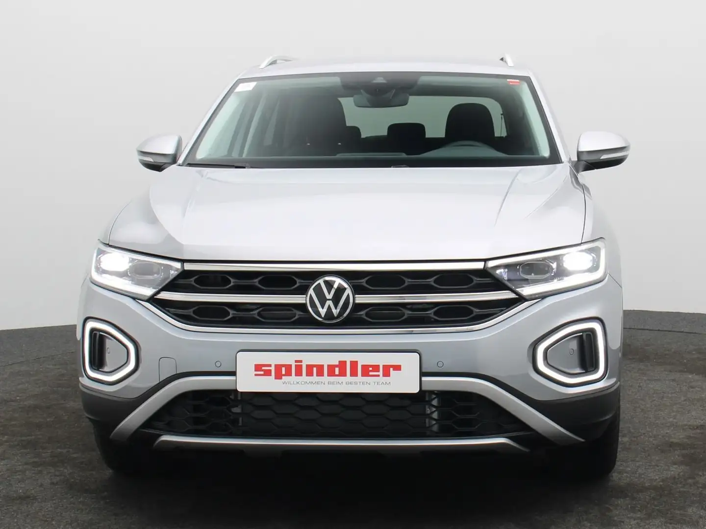 Volkswagen T-Roc Style 1.5 TSI DSG/LED, ACC, AHK, RFK, Navi Silber - 2
