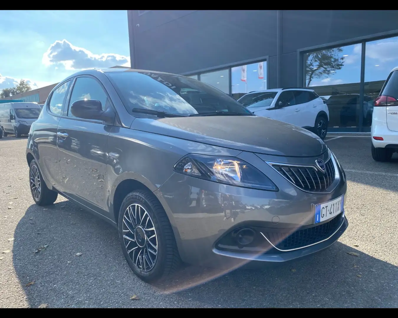 Lancia Ypsilon 1.0 FireFly Hybrid Platino Bronze - 1