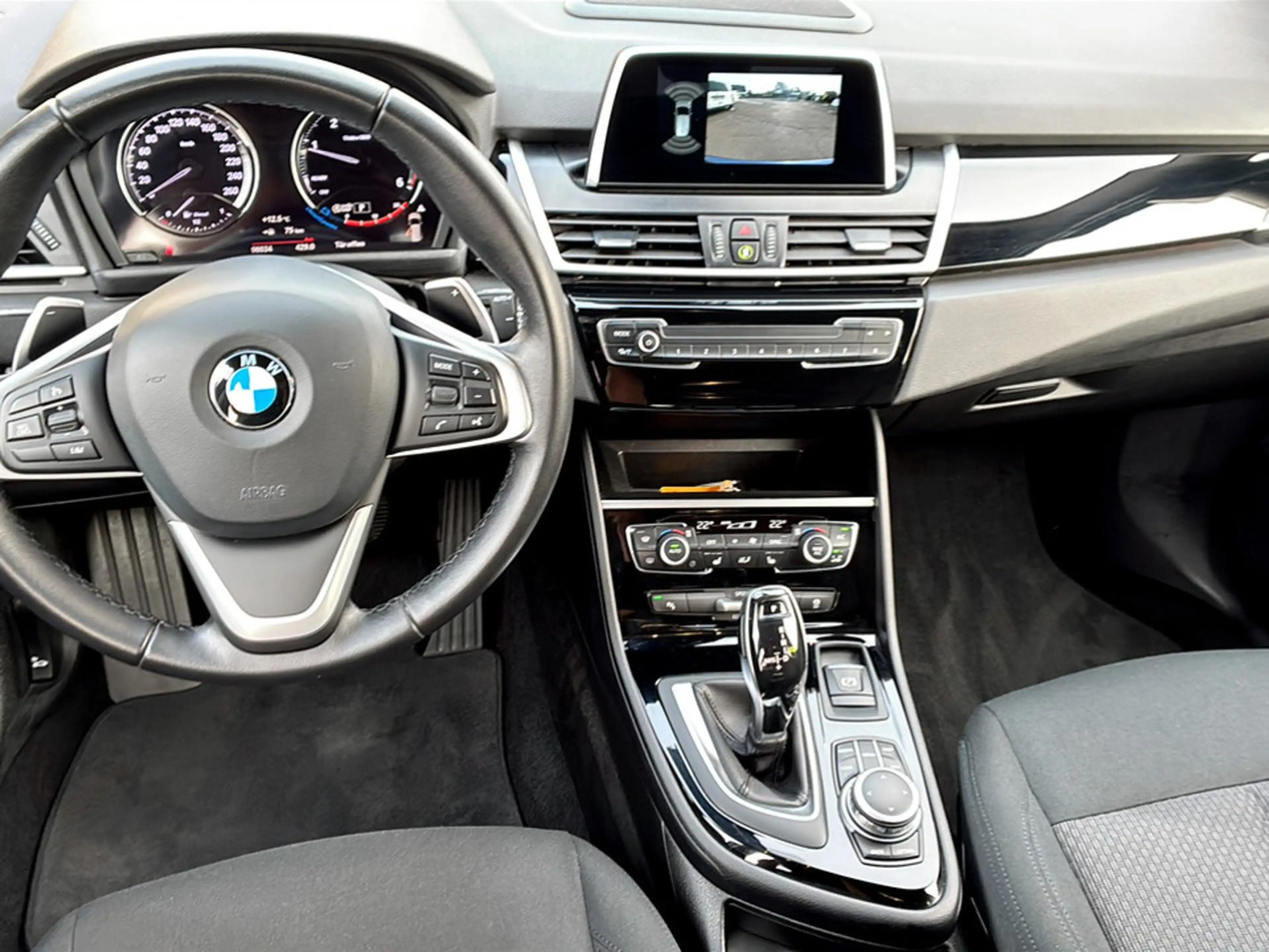 BMW 218 BMW 2 Gran Tourer 218 d Advantage — photo 12