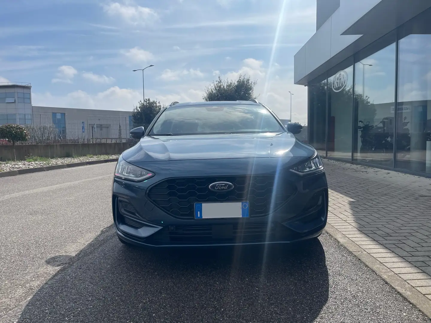 Ford Focus SW 1.0 ecoboost HYBRID ST-Line Design 125cv AUTO Blau - 2