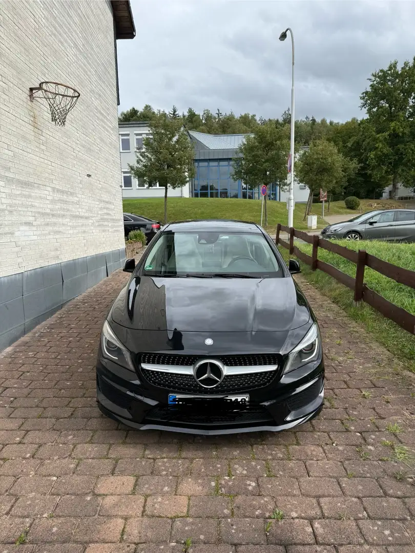 Mercedes-Benz CLA 220 CLA 220 CDI / d 4Matic (117.305) Schwarz - 2