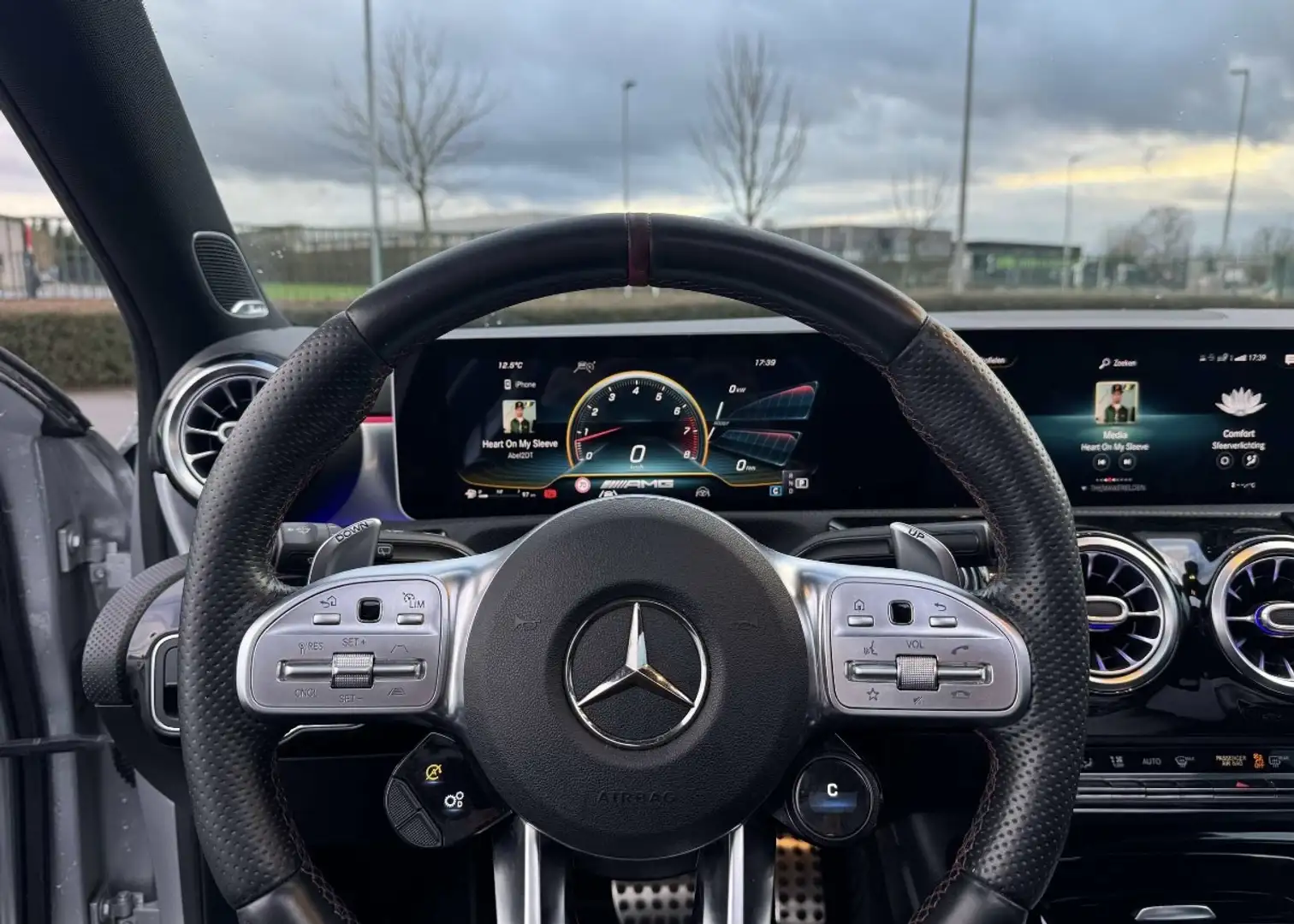 Mercedes-Benz A 35 AMG 4Matic Speedshift DCT 7G - 1