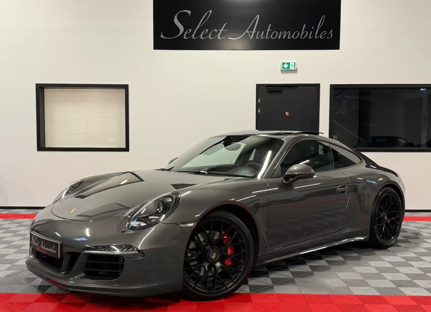 Porsche 911 Porsche 991 Carrera 4 GTS Coupé 3.8L 430ch Grau - 1