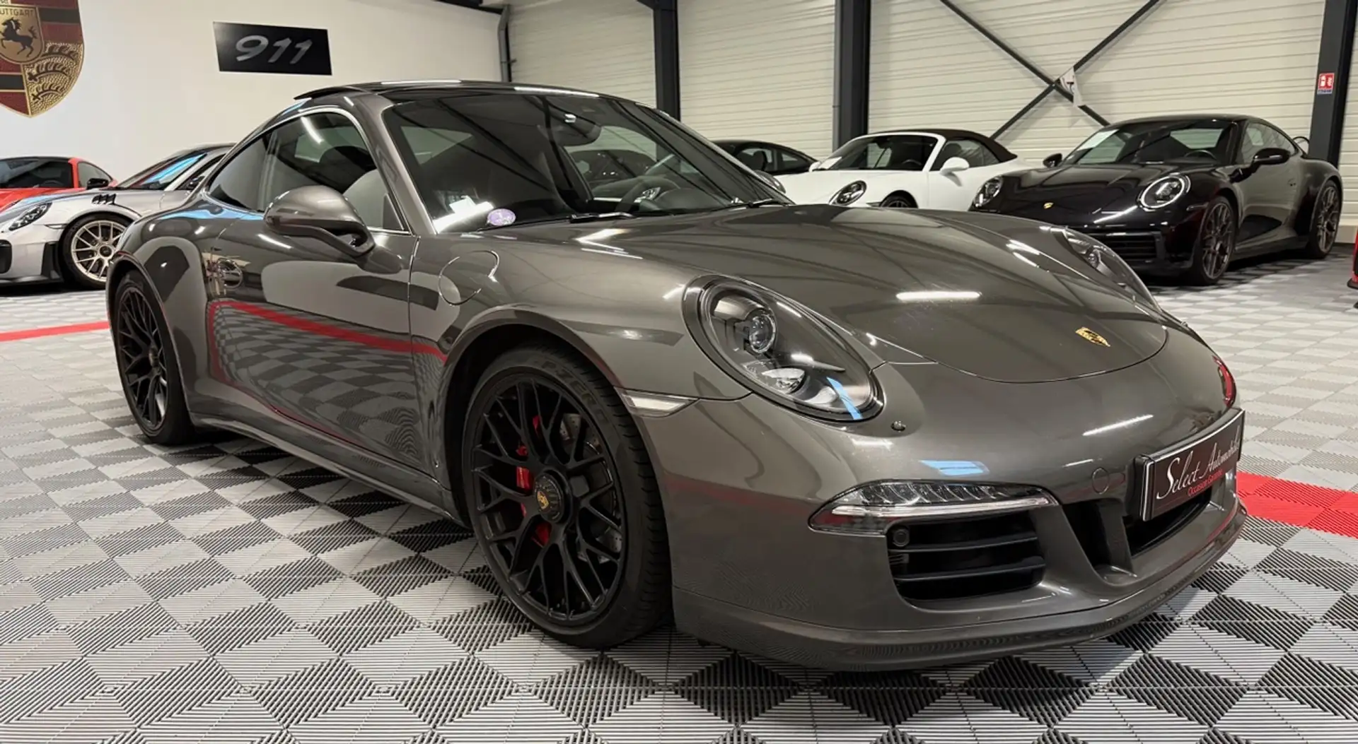 Porsche 911 Porsche 991 Carrera 4 GTS Coupé 3.8L 430ch Grau - 2