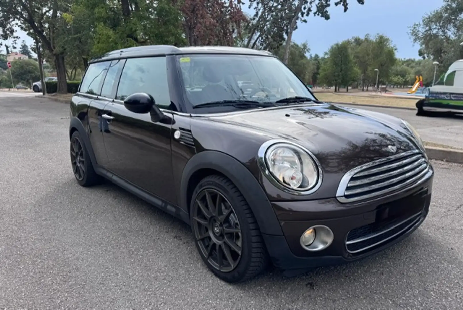 MINI Cooper D Marrón - 2