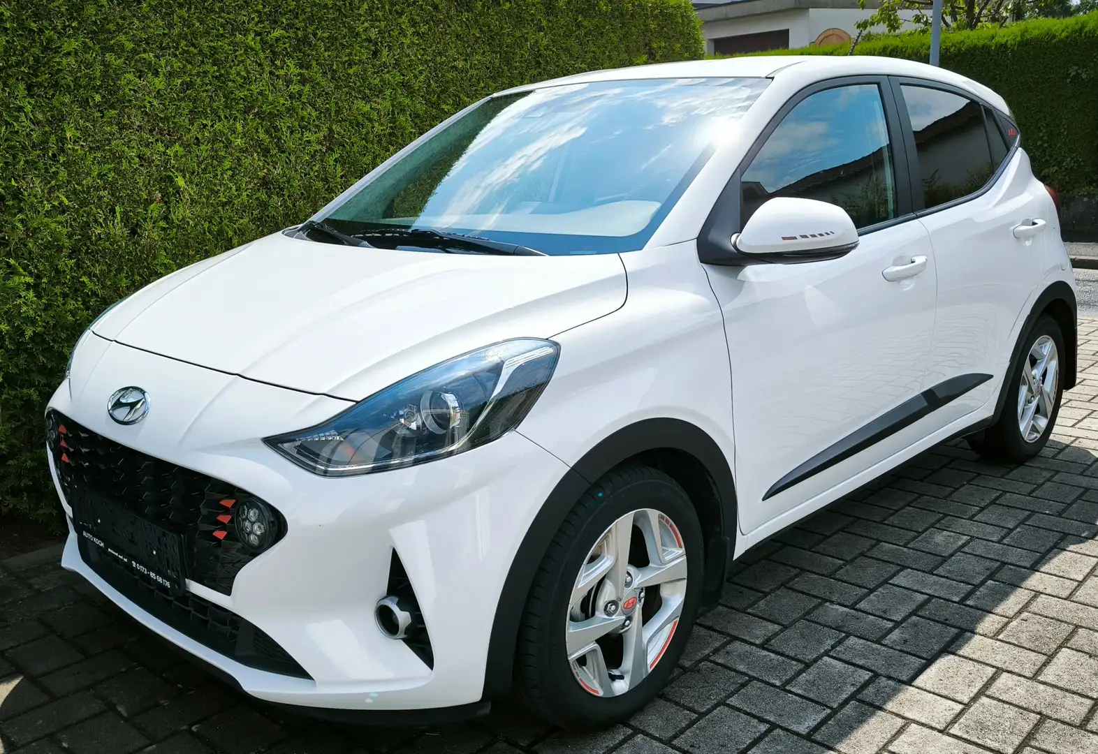 Hyundai i10 Trend INDUKTION RFK SHZ CARPLAY Weiß - 2