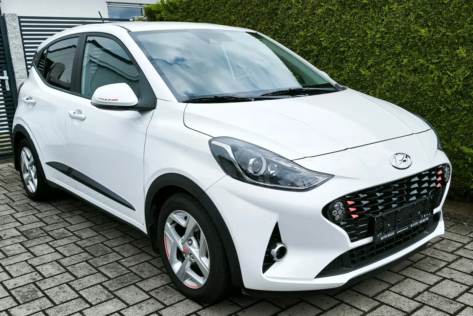 Hyundai i10 Trend INDUKTION RFK SHZ CARPLAY Weiß - 1