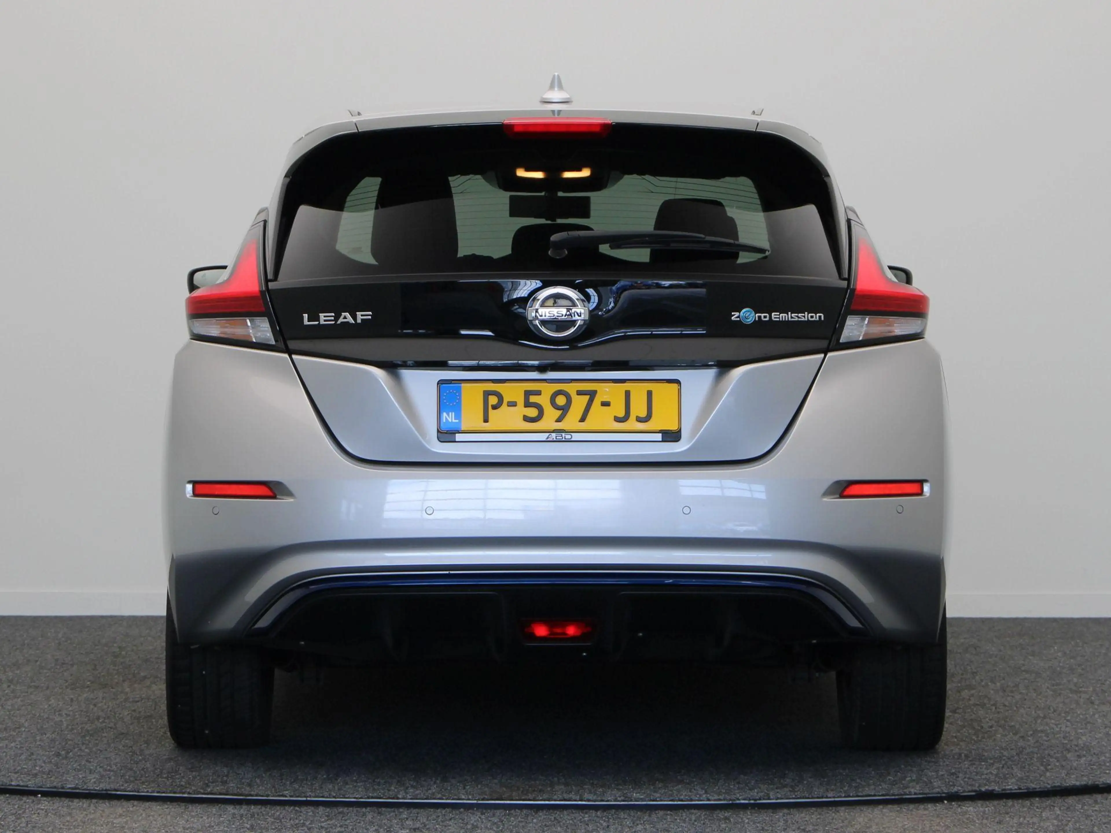Nissan Leaf Tekna 40 kWh | SOH 91% | Leder | Led | Stoel en st — photo 8