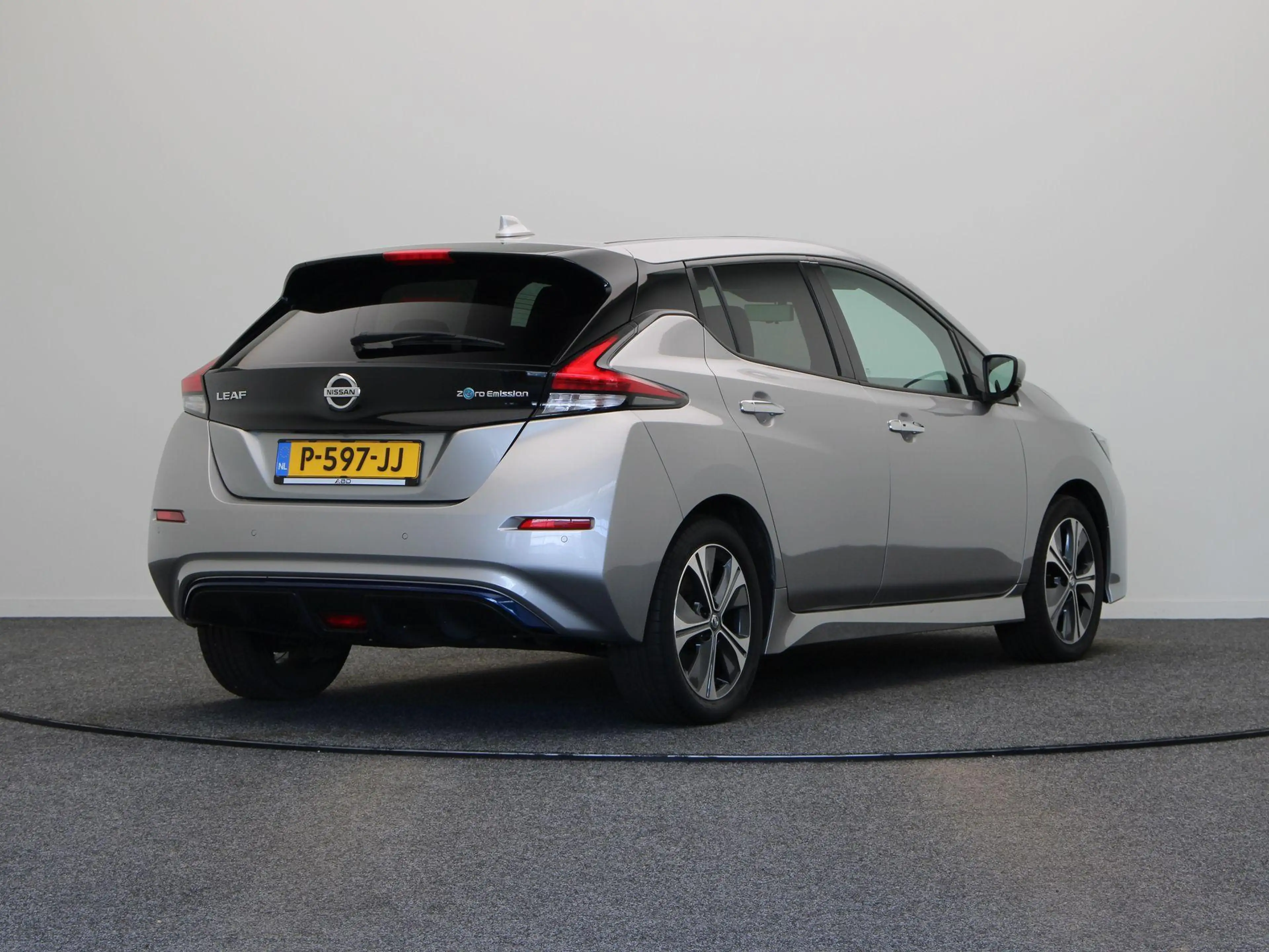 Nissan Leaf Tekna 40 kWh | SOH 91% | Leder | Led | Stoel en st — photo 12
