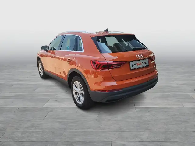 Audi Q3 view 4