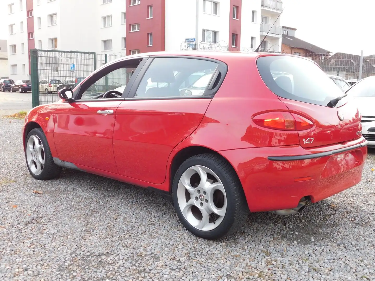 Alfa Romeo 147 Alfa Romeo 147 2.0 T.Spark Distinctive Rot - 2
