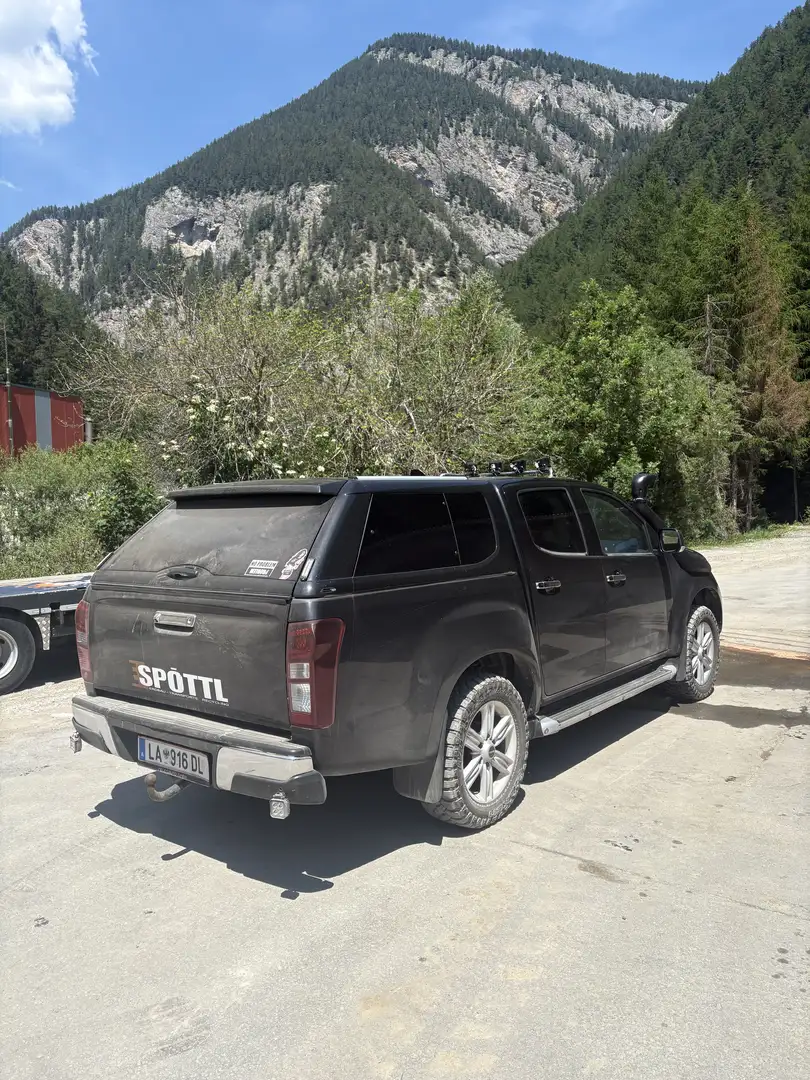 Isuzu D-Max Schwarz - 2