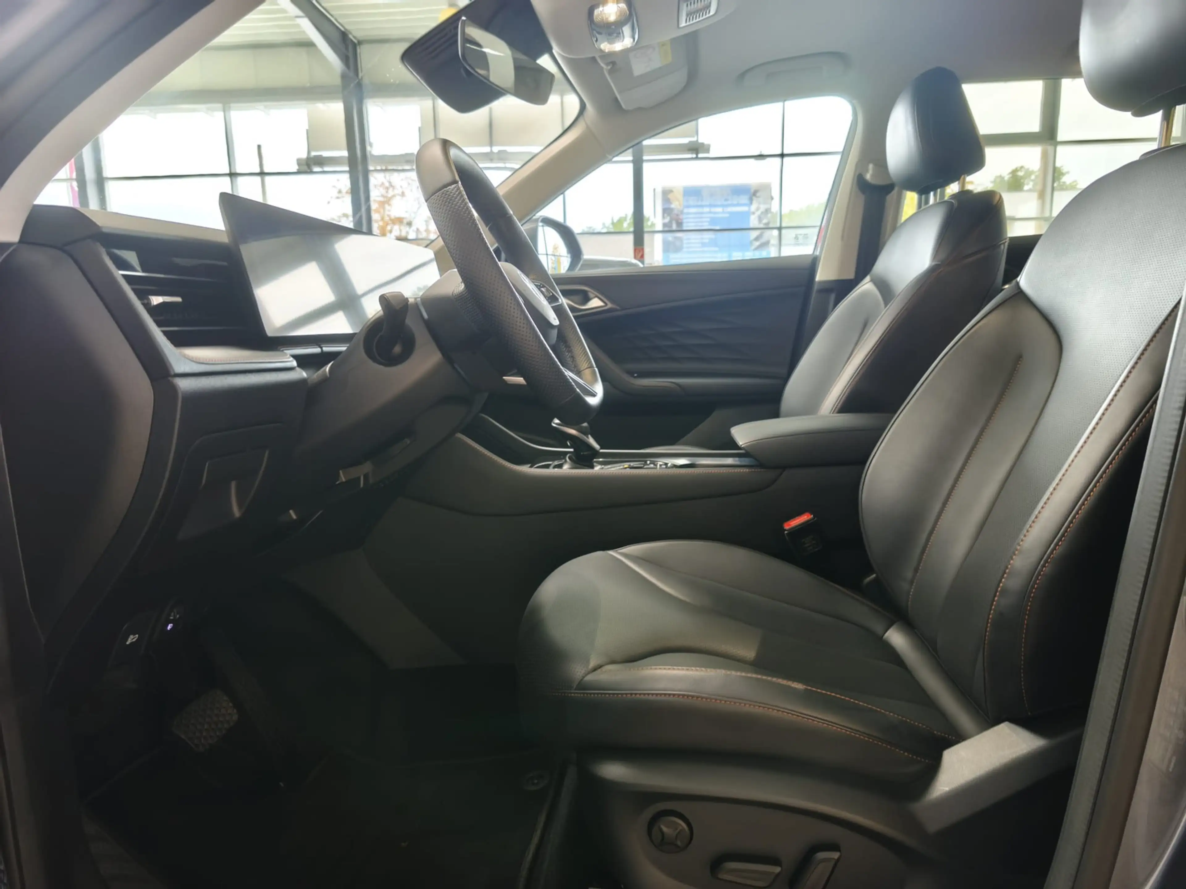 MG HS 1.5 T GDI 125 kW Luxury Aut./LED/LEDER/|360° — photo 8