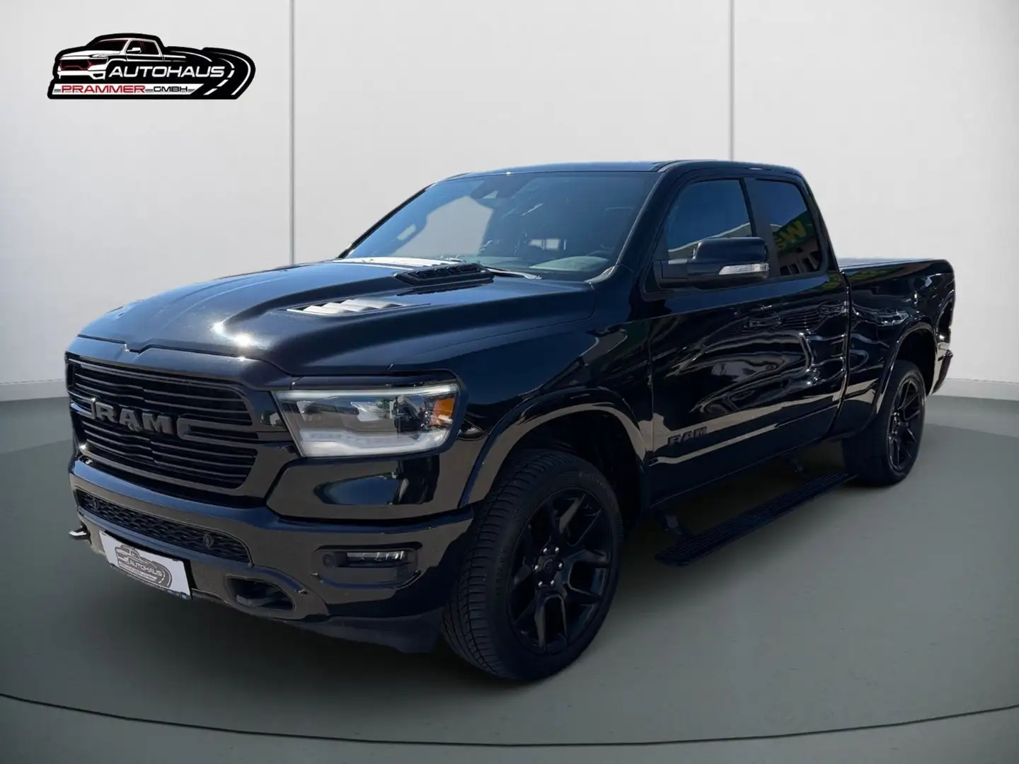 RAM 1500 Quad Cab Long Bed Schwarz - 1