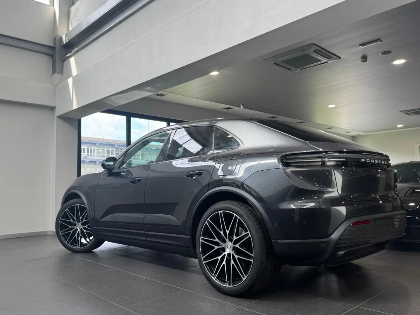 Porsche Macan 4 Gris - 2